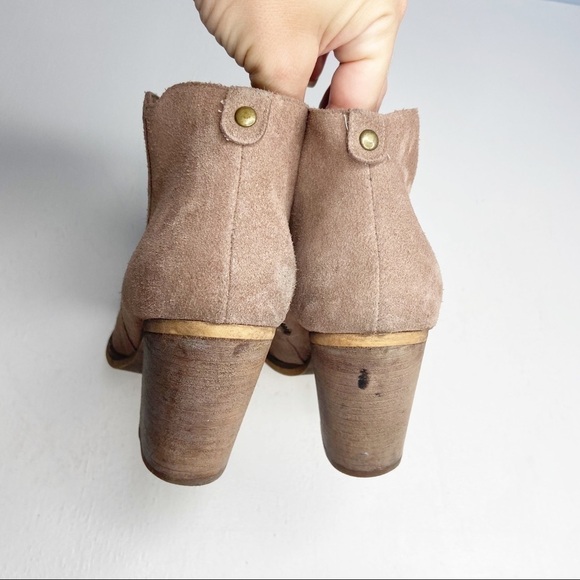 Susina Taupe Tan Suede Ankle Booties Sz 8.5 - Picture 5 of 9